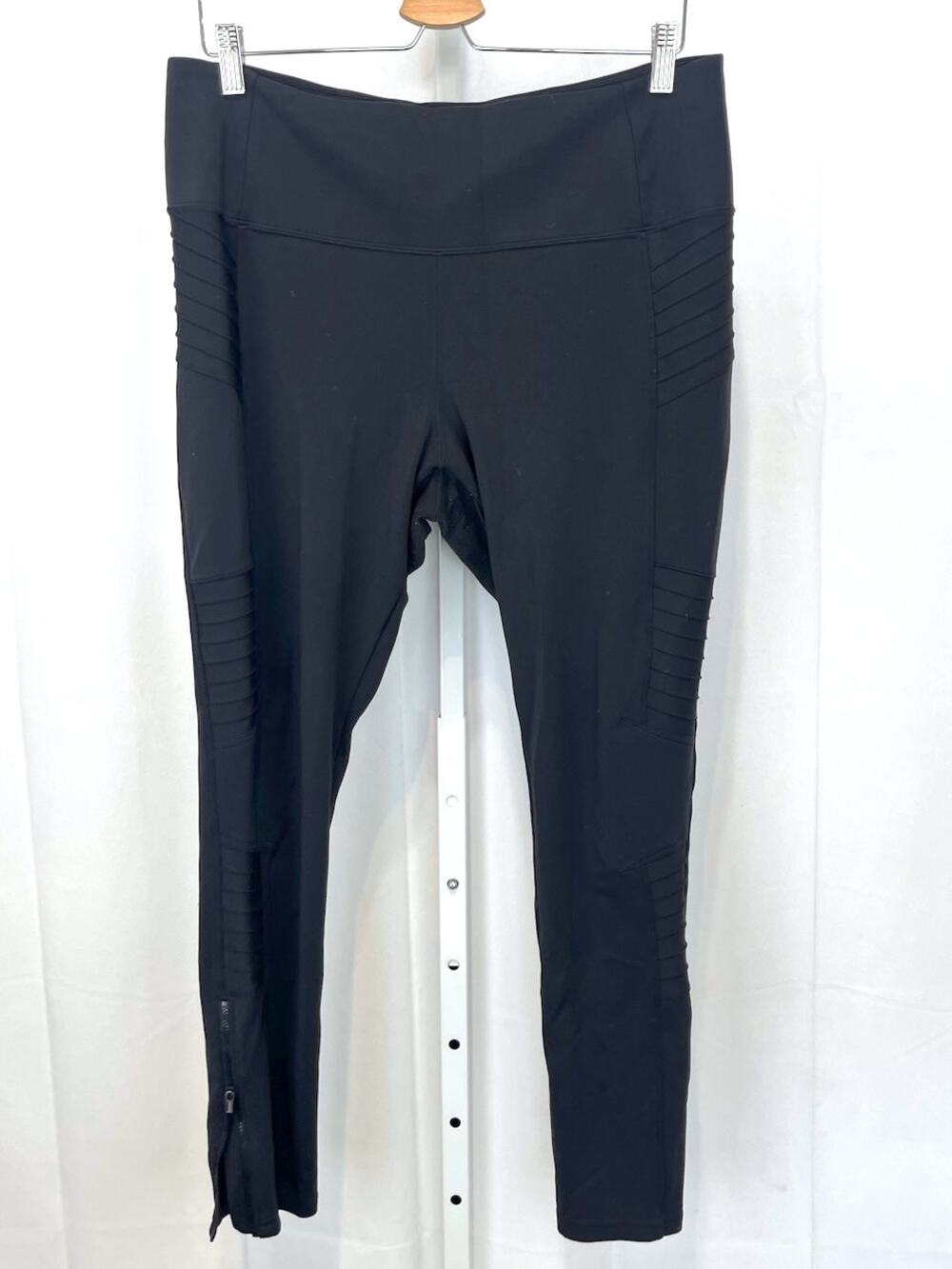 ATHLETA Delancey Moto Tights 598323 Zip Ankle Pockets Stretch Black 1X Plus